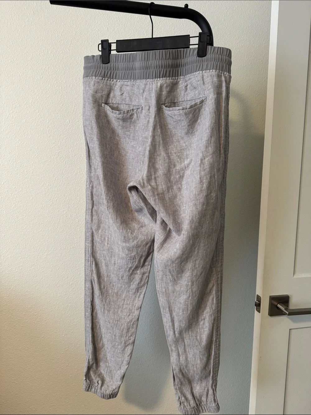 Athleta women’s Cabo Gray Linen-Blend Jogger Pants with Elastic Waist